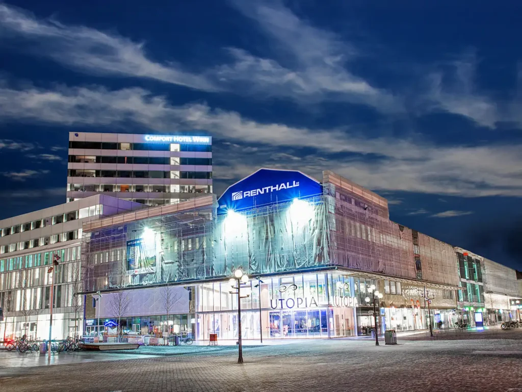 Renthall - Tälthall uppe på ett köpcentrets tak i centrala Umeå